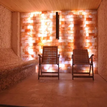 West - Panorama Lux & דירה