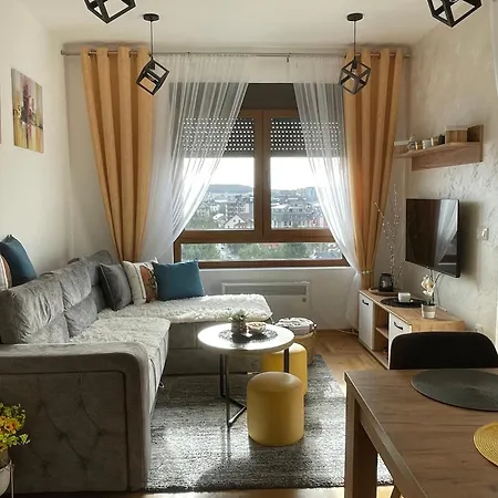 West - Panorama Lux & דירה