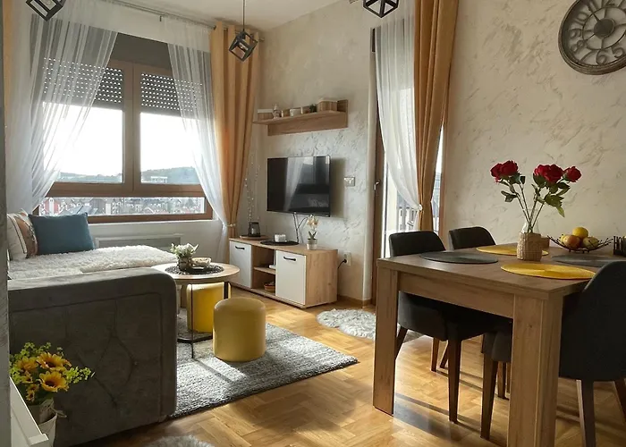 West - Panorama Lux & Daire