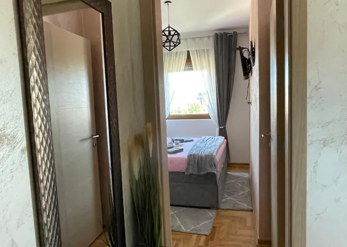 West - Panorama Lux & Daire